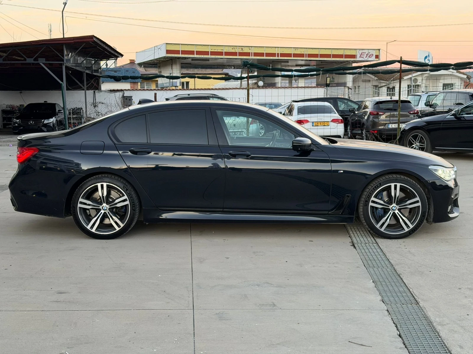 BMW 750 LD M sport xDrive/Камера 360/RSE/HuD/Обдухване/Las, снимка 6 - Автомобили и джипове - 54235716