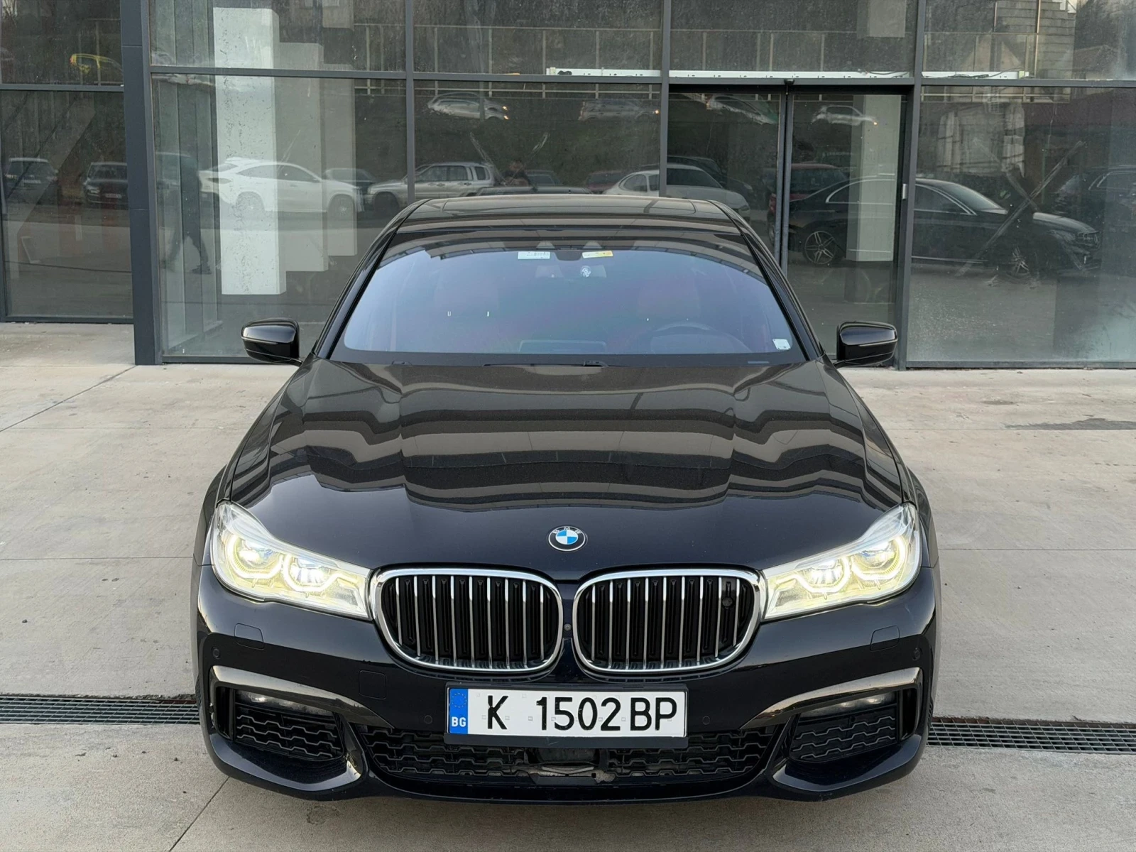 BMW 750 LD M sport xDrive/Камера 360/RSE/HuD/Обдухване/Las, снимка 2 - Автомобили и джипове - 54235716