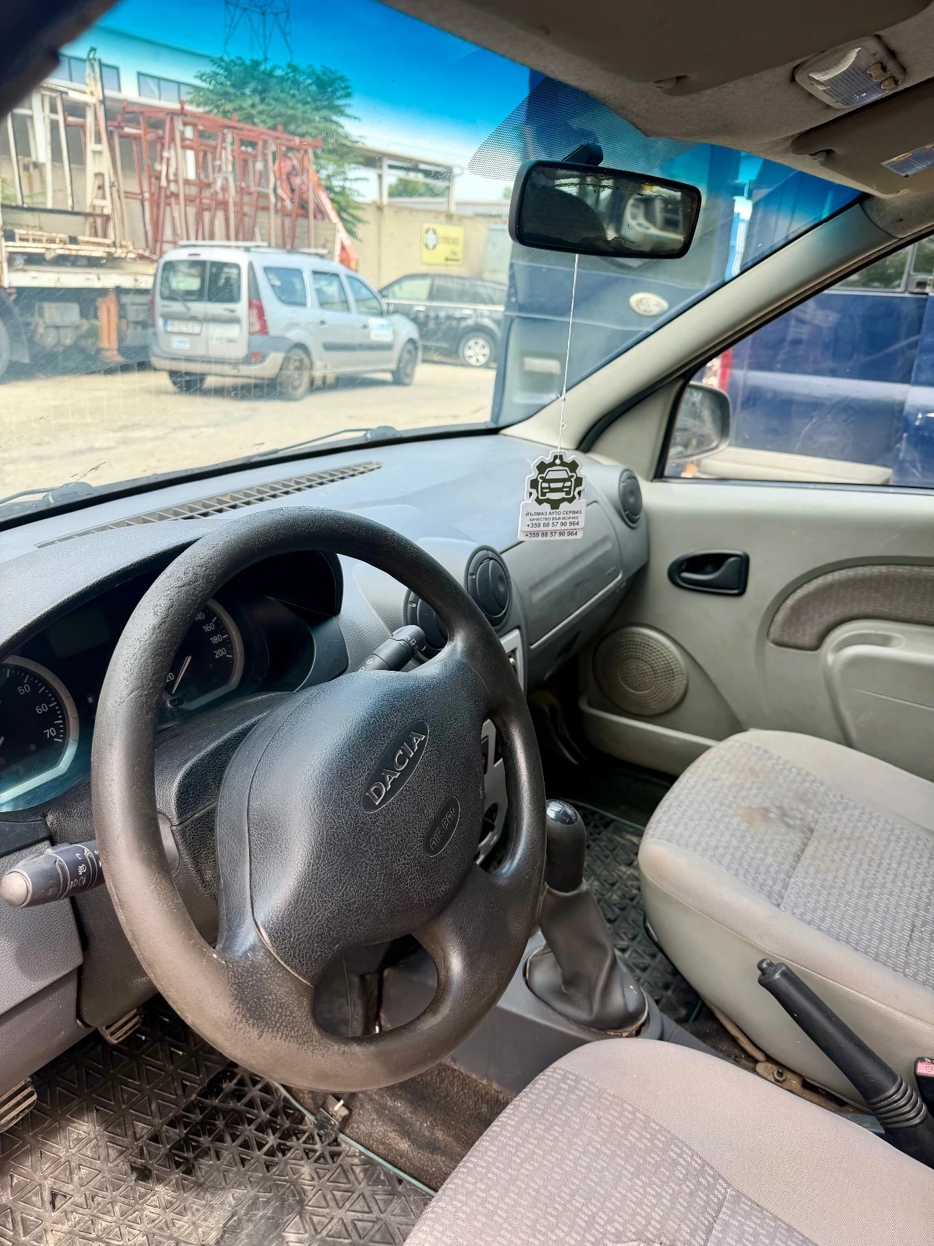 Dacia Logan 1.5 dCi 7 места, снимка 5 - Автомобили и джипове - 55138360