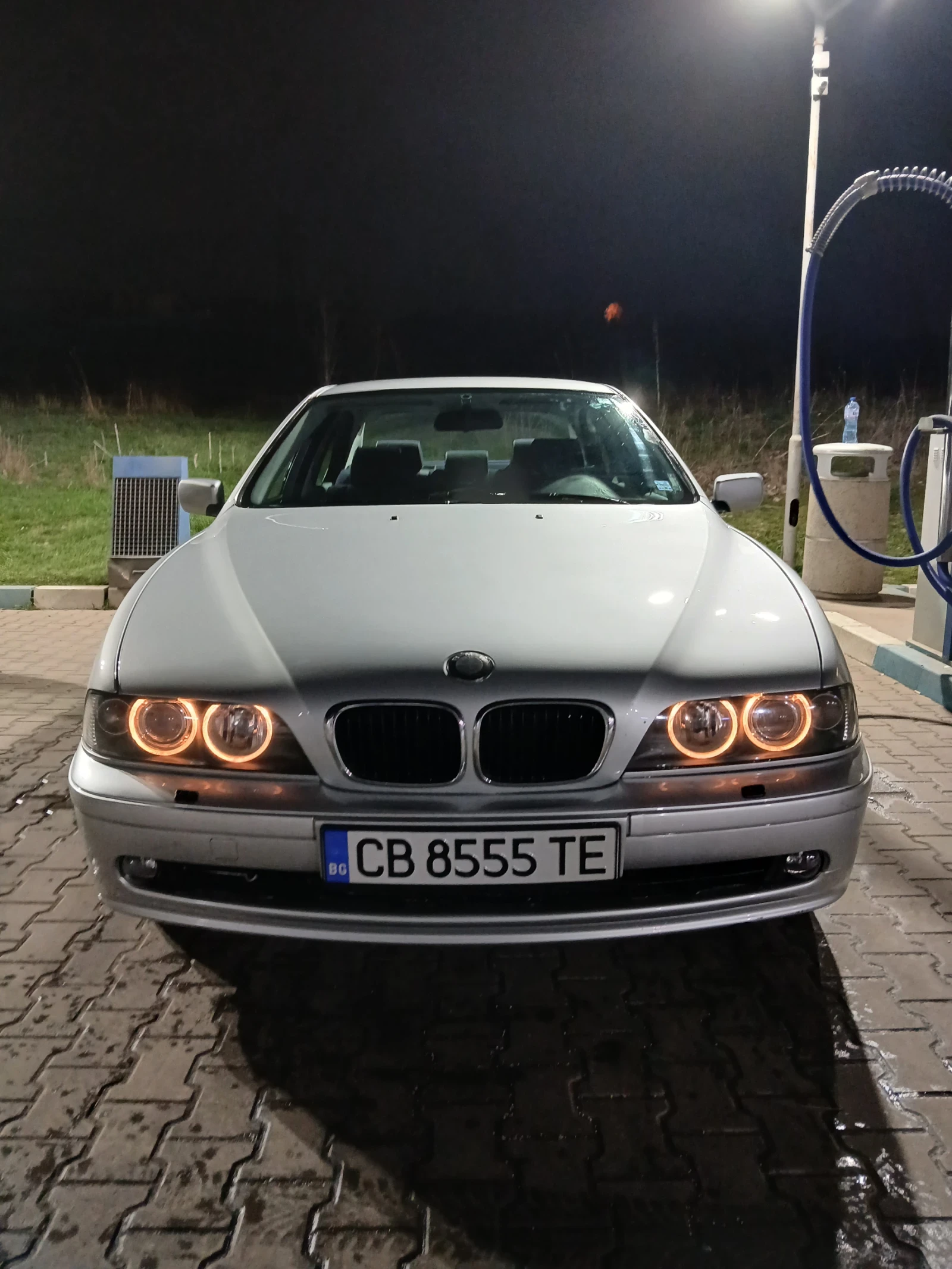BMW 520  BMW E39