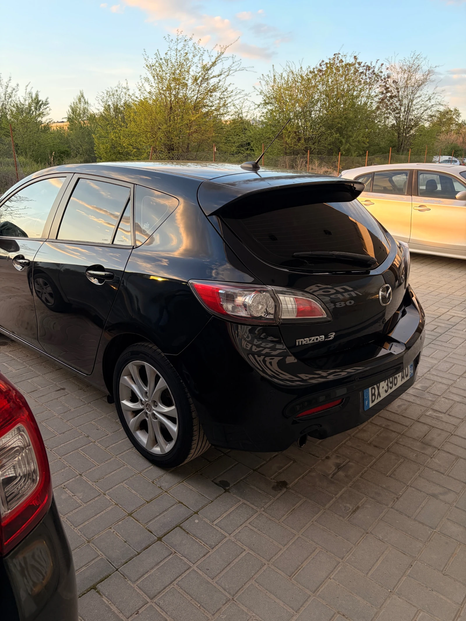 Mazda 3 2.0 Sport, снимка 3 - Автомобили и джипове - 55197606