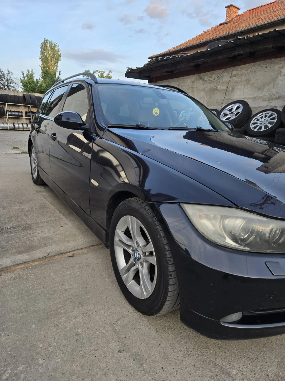 BMW 320 Комби, снимка 2 - Автомобили и джипове - 55269175