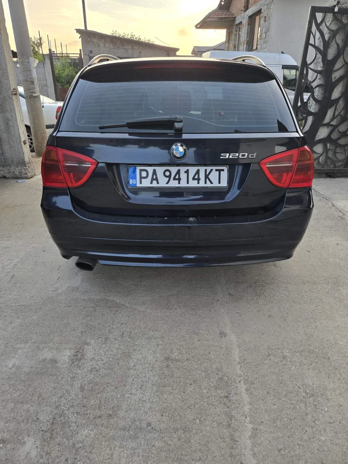 BMW 320 Комби, снимка 4 - Автомобили и джипове - 55269175