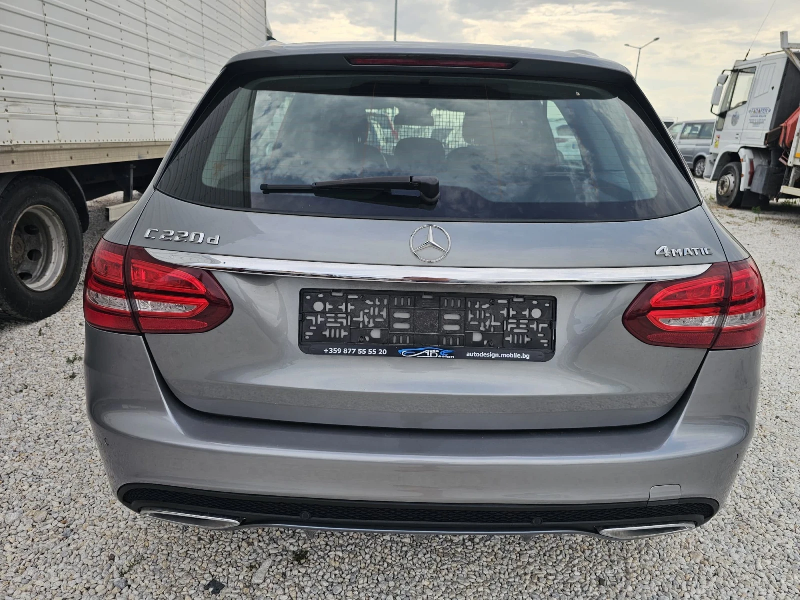 Mercedes-Benz C 220 AMG LINE/4Matic/ПЪЛНА СЕРВИЗНА ИСТОРИЯ , снимка 4 - Автомобили и джипове - 55317477