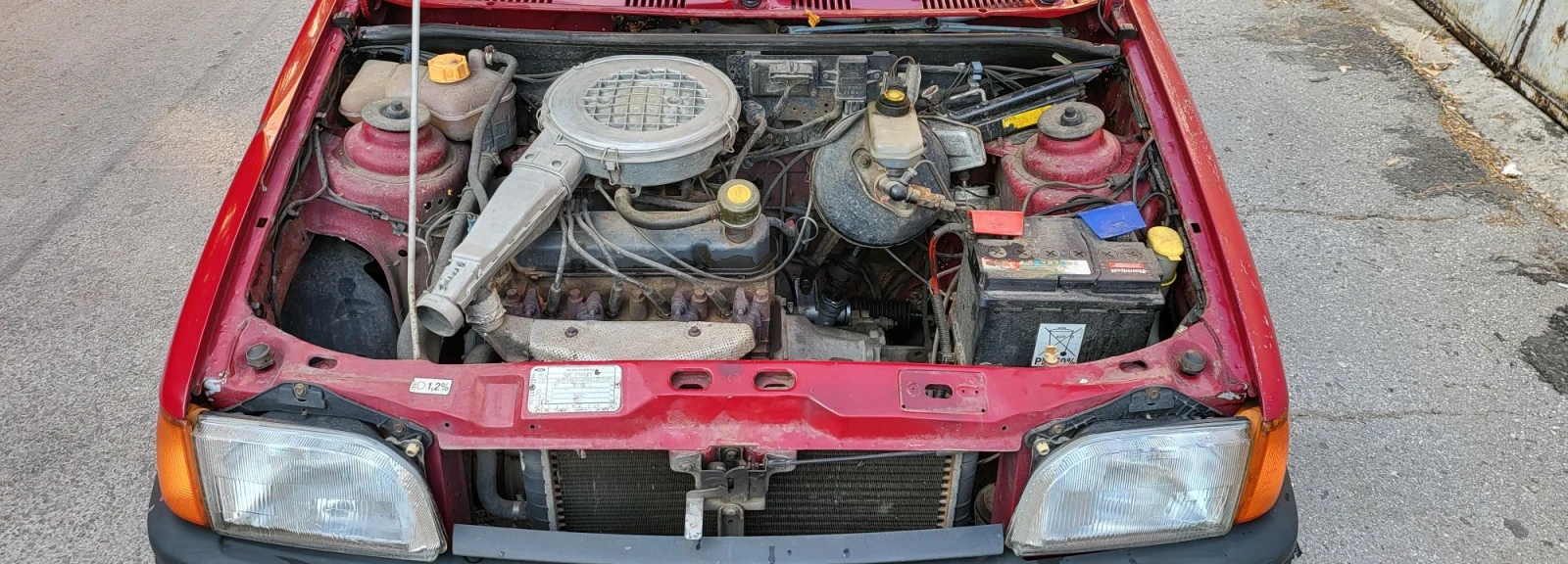 Ford Fiesta 1.1, снимка 12 - Автомобили и джипове - 55621800