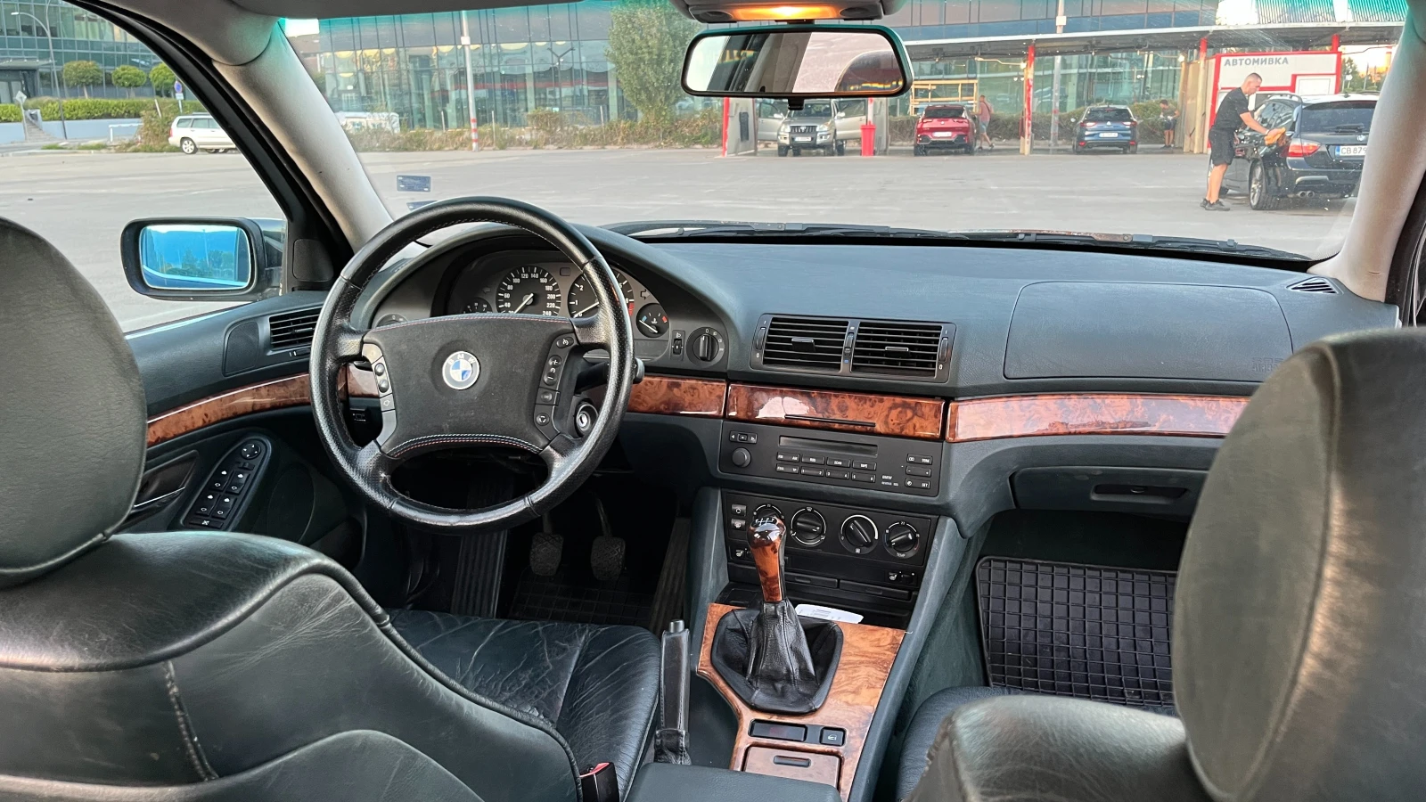 BMW 523 E39 Touring, снимка 11 - Автомобили и джипове - 55963634