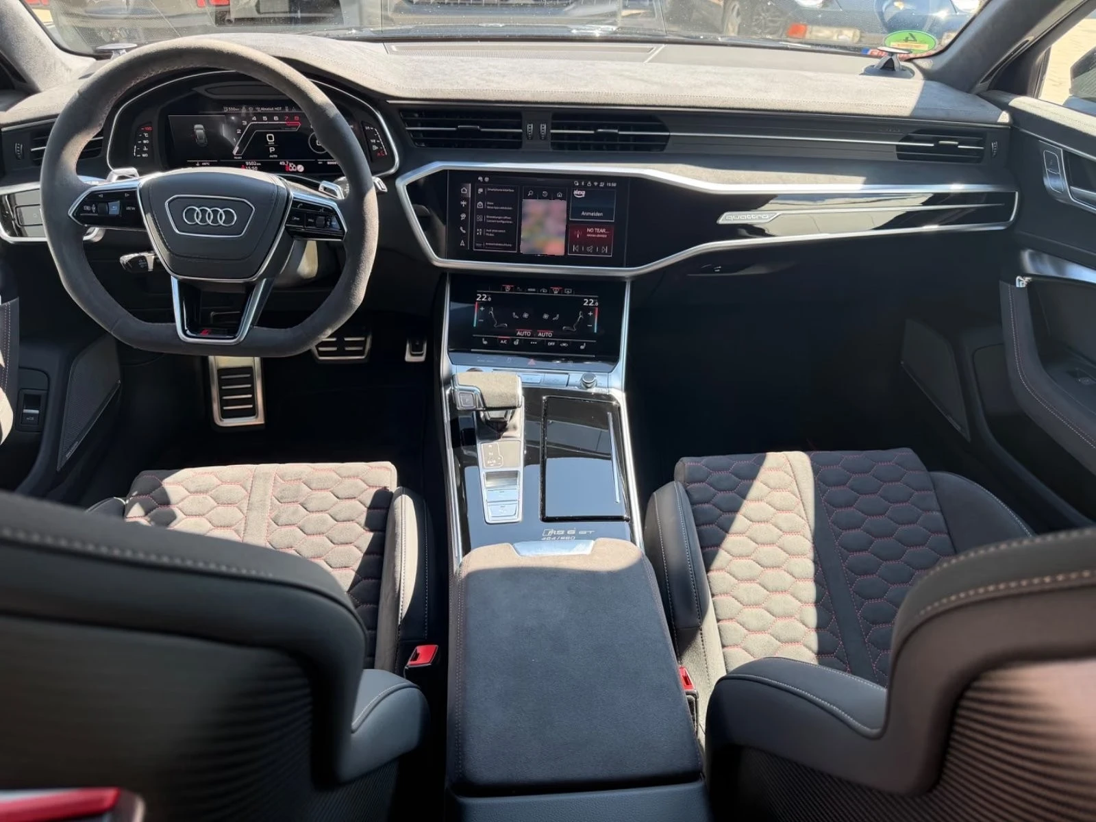 Audi Rs6 GT 464 of 660 / CERAMIC/ MATRIX/ HUD/ B&O/ DYNAMIC, снимка 12 - Автомобили и джипове - 56016880