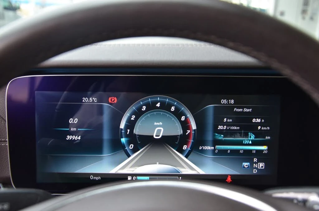 Mercedes-Benz E 400 BURMESTER/360 CAMERA/ПАНОРАМА/HUD/ROAD ASSIST/    , снимка 12 - Автомобили и джипове - 56085989