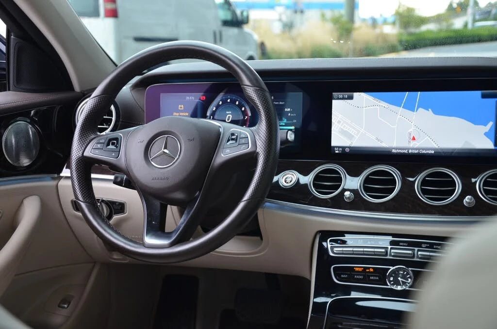 Mercedes-Benz E 400 BURMESTER/360 CAMERA/ПАНОРАМА/HUD/ROAD ASSIST/    , снимка 11 - Автомобили и джипове - 56085989