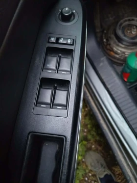 Jeep Compass - 2500 € / 4889.57 лв. - 87966318 11