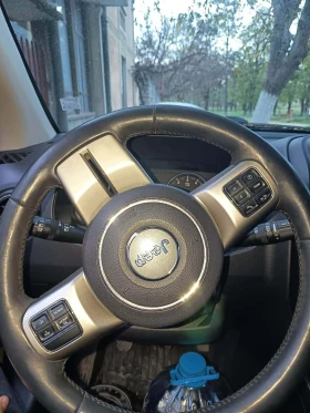 Jeep Compass - 2500 € / 4889.57 лв. - 87966318 4