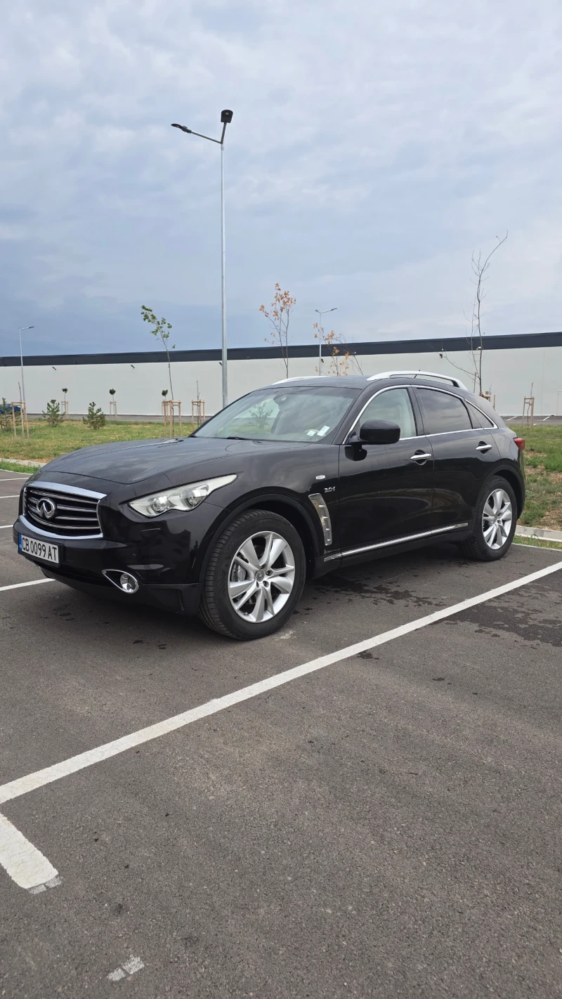 Infiniti QX70, снимка 1 - Автомобили и джипове - 47527872