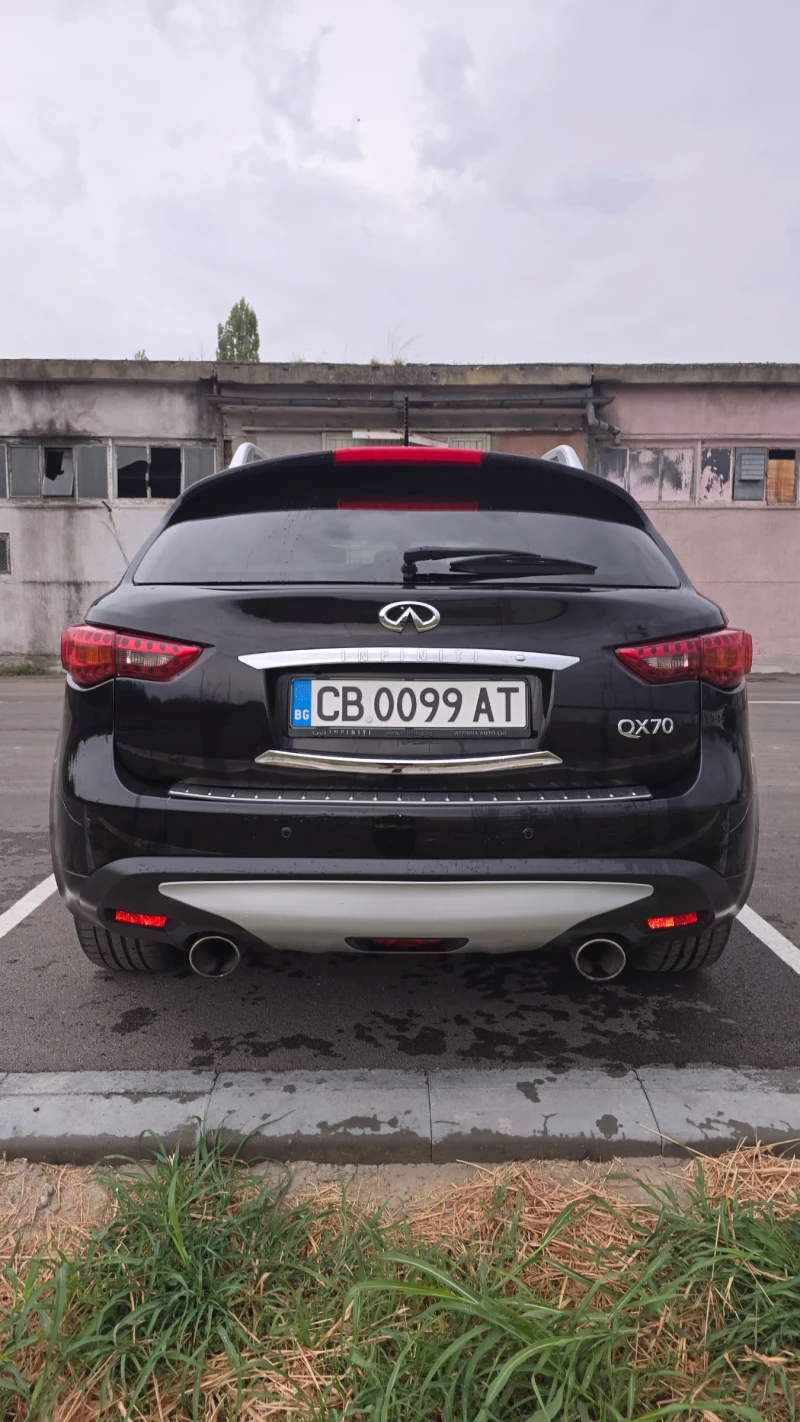 Infiniti QX70, снимка 5 - Автомобили и джипове - 47527872