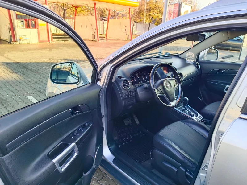 Opel Antara 2.2 CDTI, снимка 8 - Автомобили и джипове - 48101955