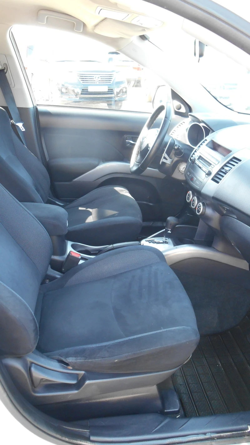 Mitsubishi Outlander 2.4i* 170* k.c., снимка 11 - Автомобили и джипове - 48153304