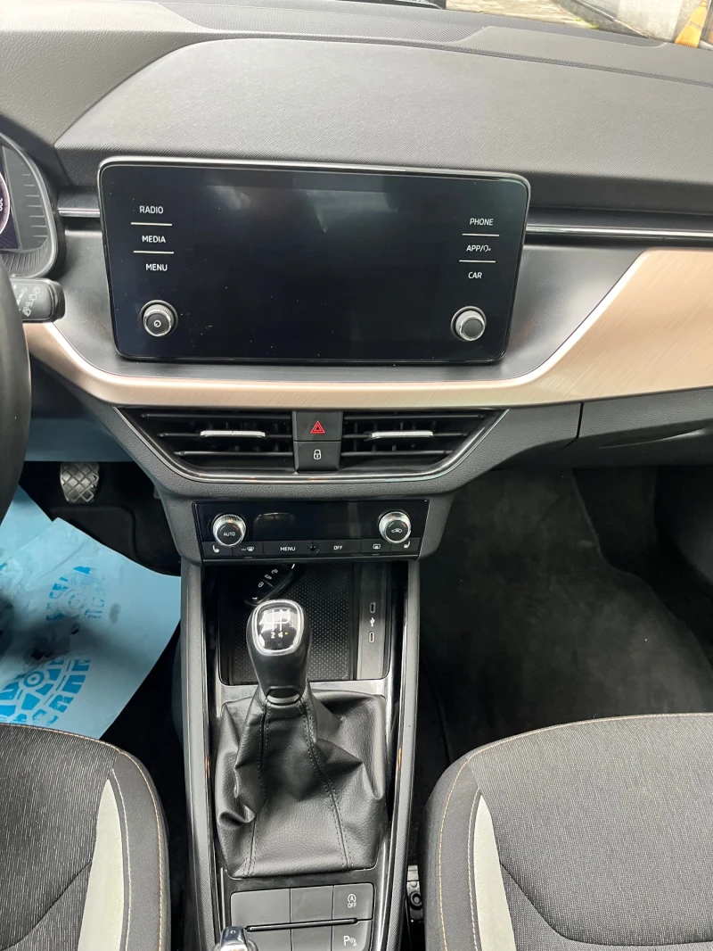 Skoda Kamiq 1.0 TSI, снимка 8 - Автомобили и джипове - 52373545