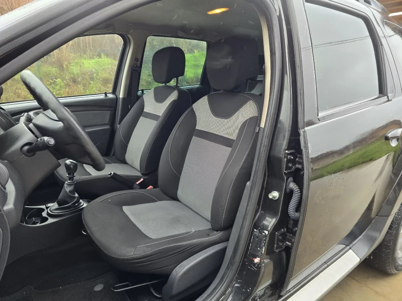 Dacia Duster 1.5dci 110к.с Топ състояние , снимка 9 - Автомобили и джипове - 52671440