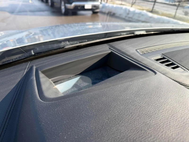 BMW X1 xDrive28i  CARFAX, снимка 10 - Автомобили и джипове - 53307192