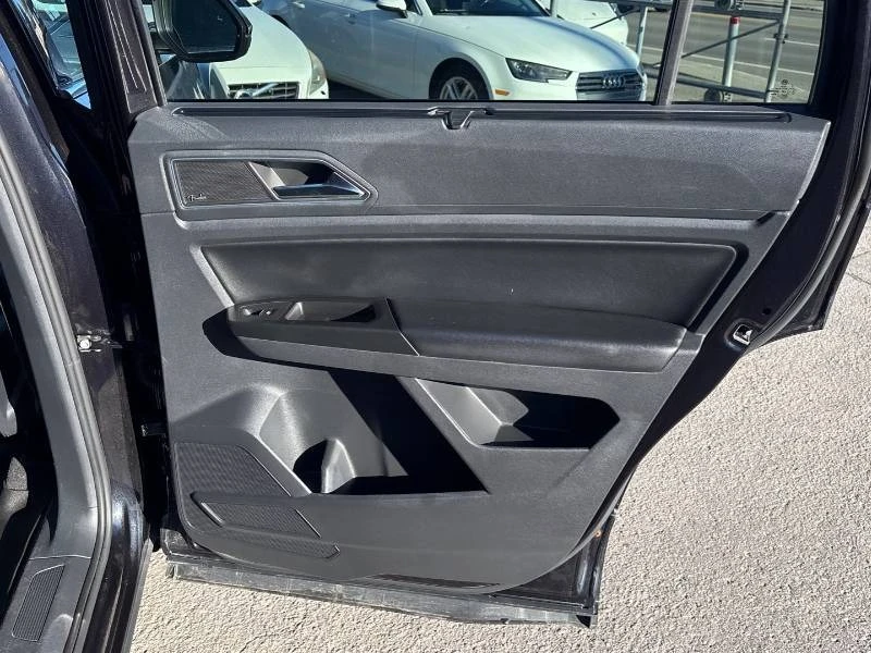VW Atlas * Execline * CARFAX * ����� �� ����������� | Mobile.bg � ����������� 16