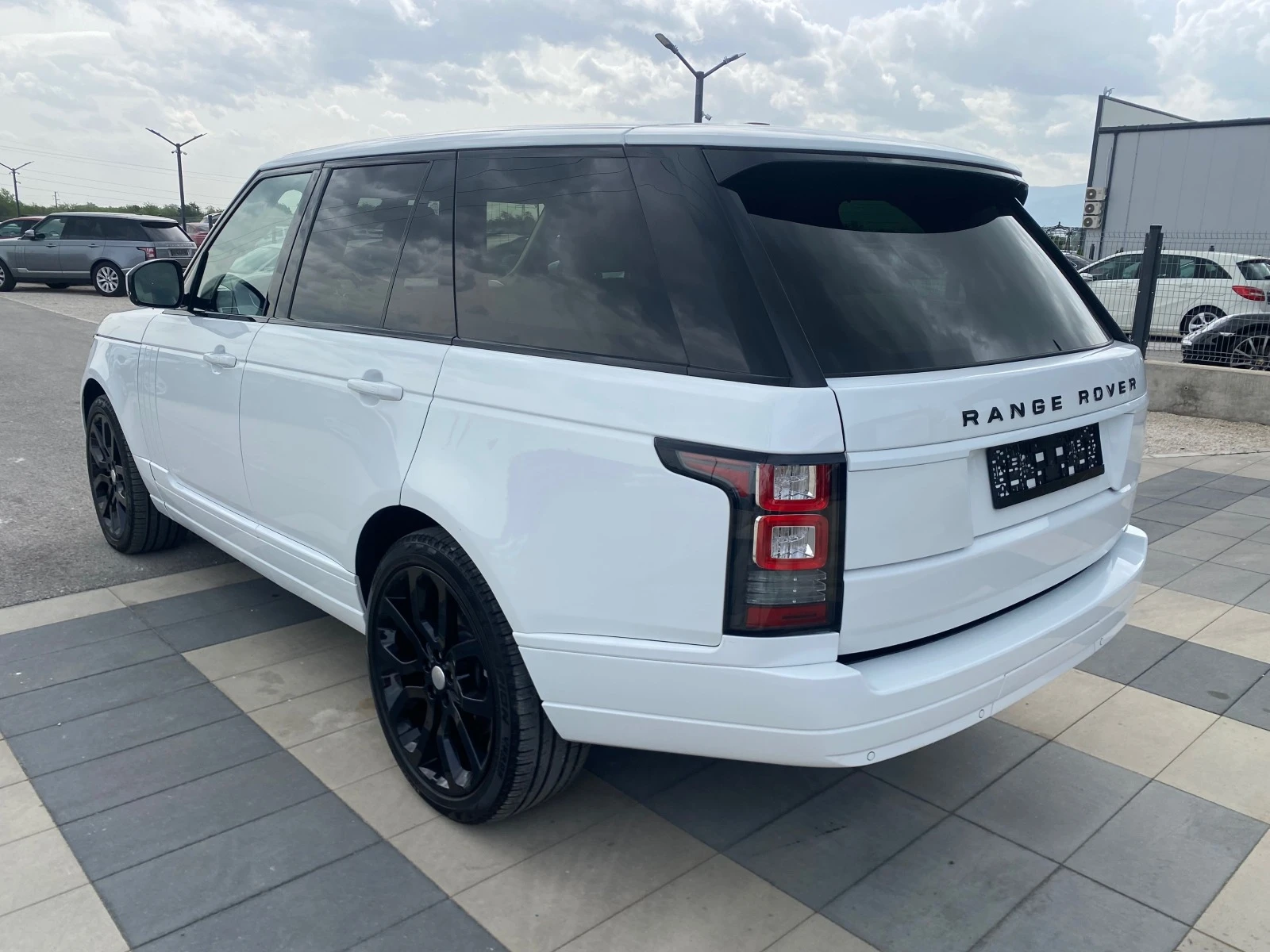 Land Rover Range rover  3.0HSE* 250ps* KOJA* NAV - изображение 8