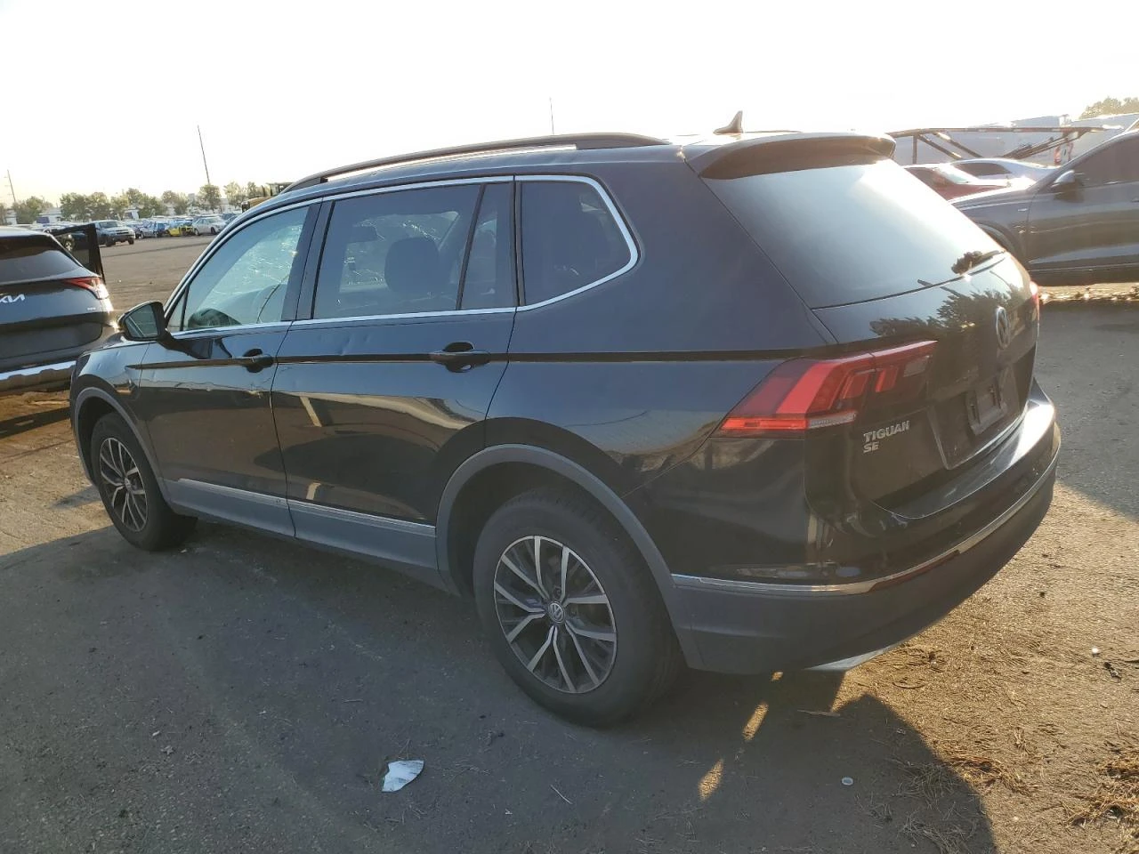 VW Tiguan SE - изображение 4