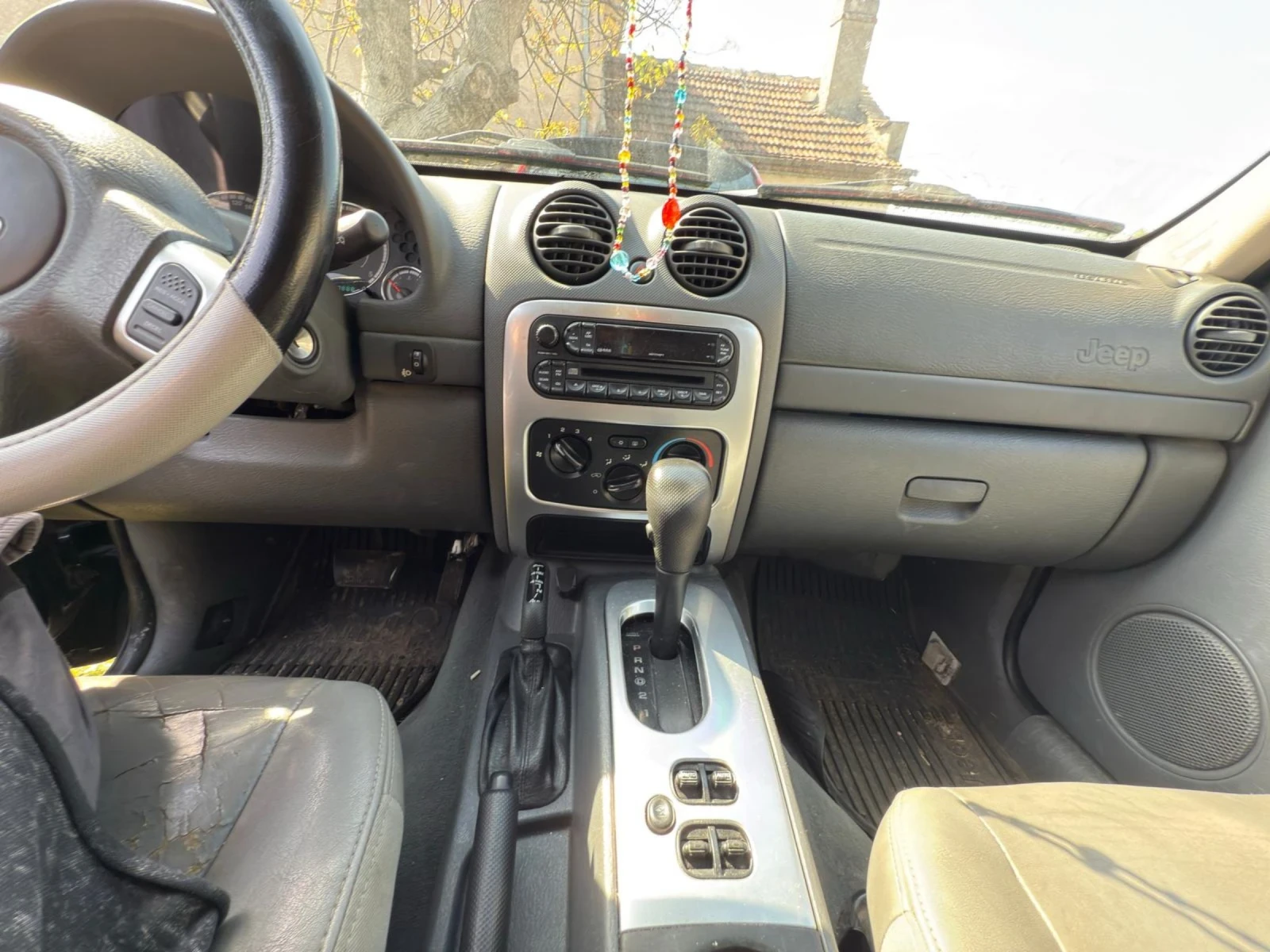 Jeep Cherokee  - изображение 9