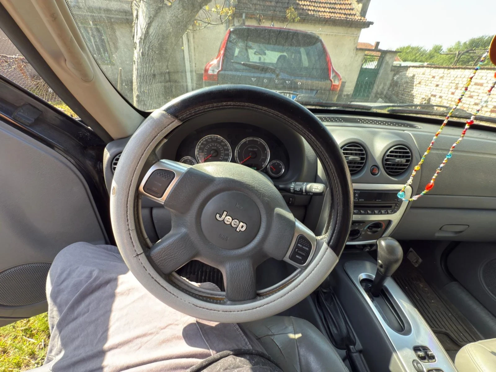 Jeep Cherokee  - изображение 8
