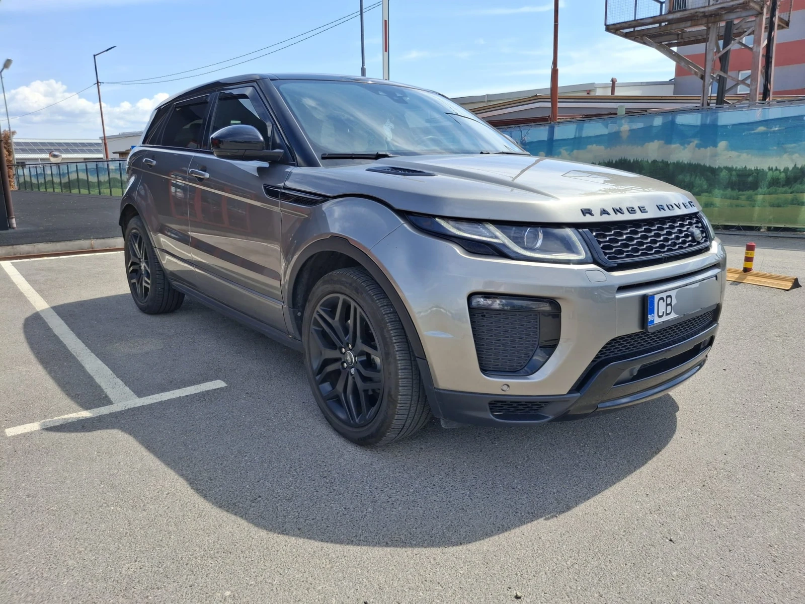Land Rover Range Rover Evoque HSE* 2.0D* 180 к.с.* 4x4* Автоматик* FACELIFT - изображение 3
