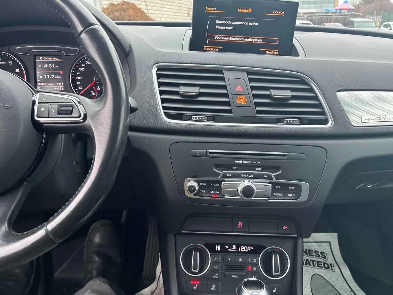 Audi Q3 PROGRESSIV/CARFAX/ПАНОРАМА/ПОДГРЕВИ, снимка 9 - Автомобили и джипове - 53831518