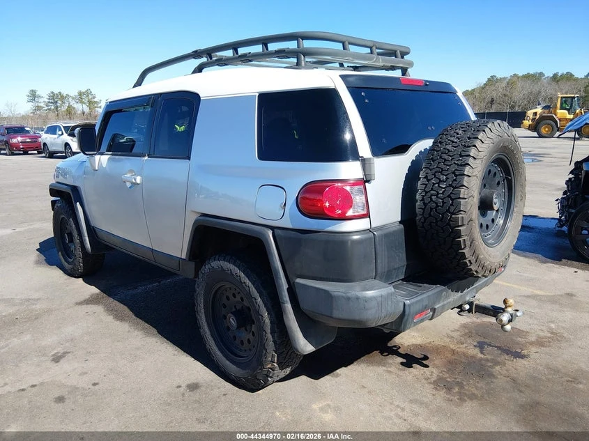 Toyota Fj cruiser 4.0l, снимка 3 - Автомобили и джипове - 53941312