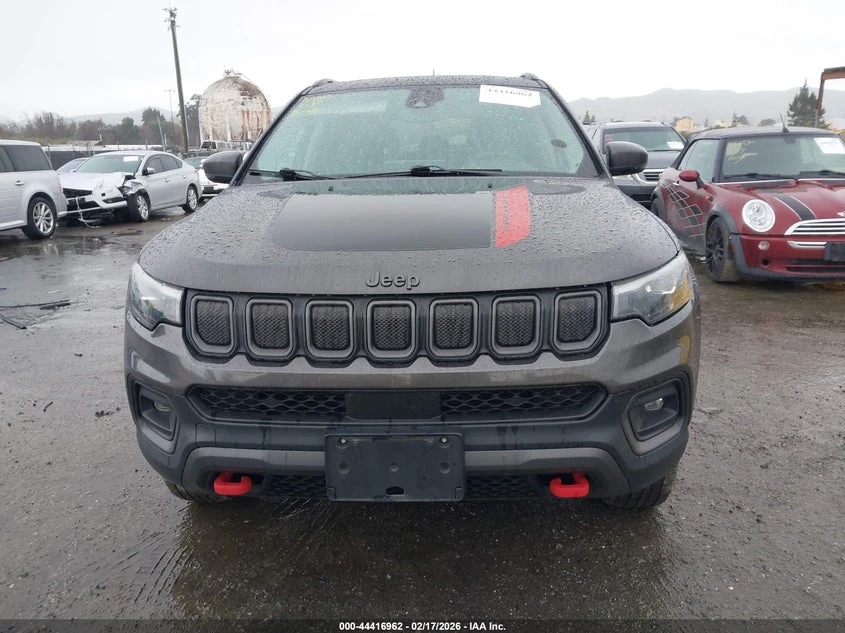 Jeep Compass 2.4l Trailhawk 4X4, снимка 12 - Автомобили и джипове - 54181935