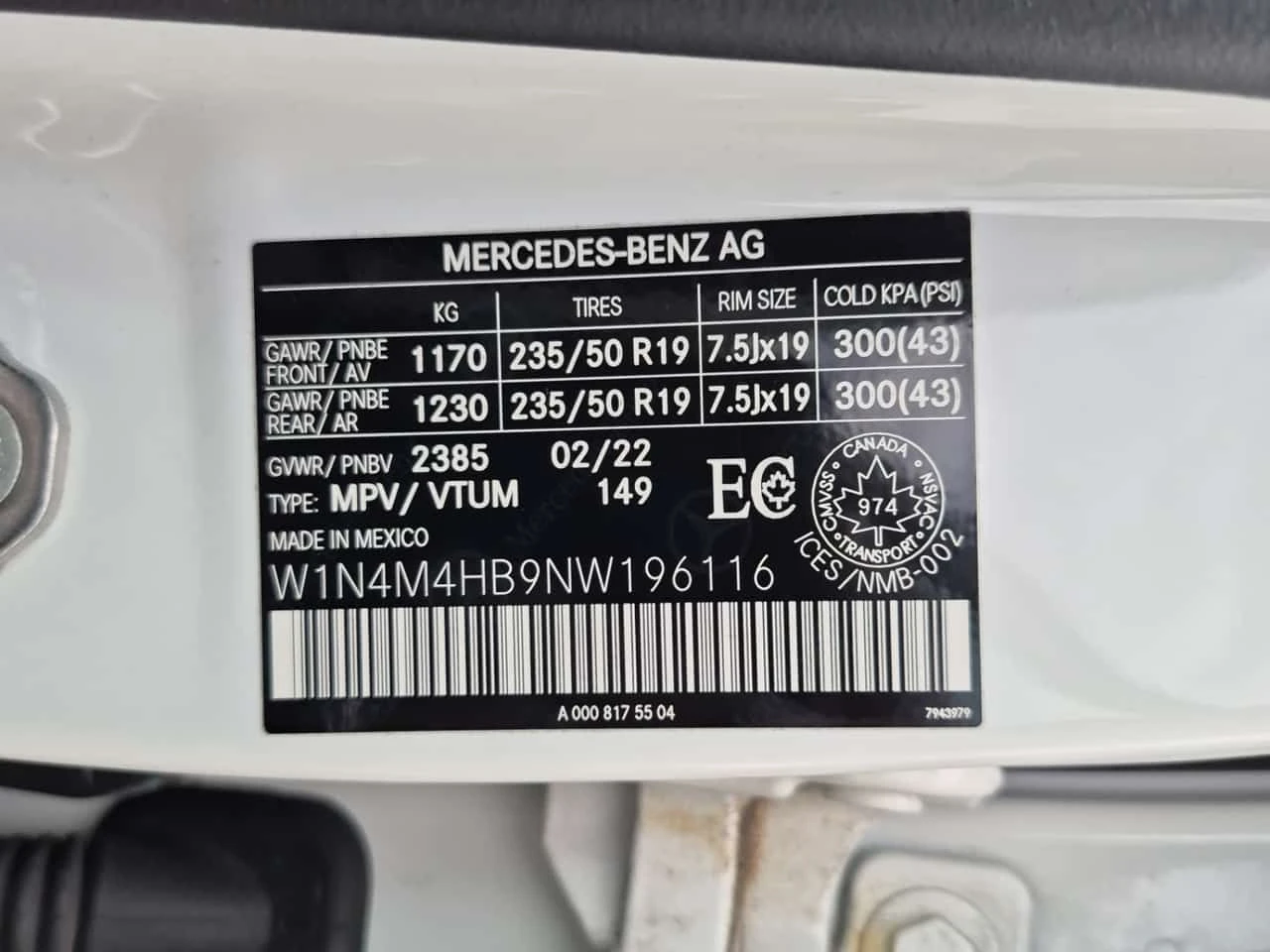 Mercedes-Benz GLB АМГ ПАКЕТ/250/CARFAX/ПАНО/ПОДГРЕВ/2 КЛЮЧА/+ ГУМИ, снимка 14 - Автомобили и джипове - 54417502