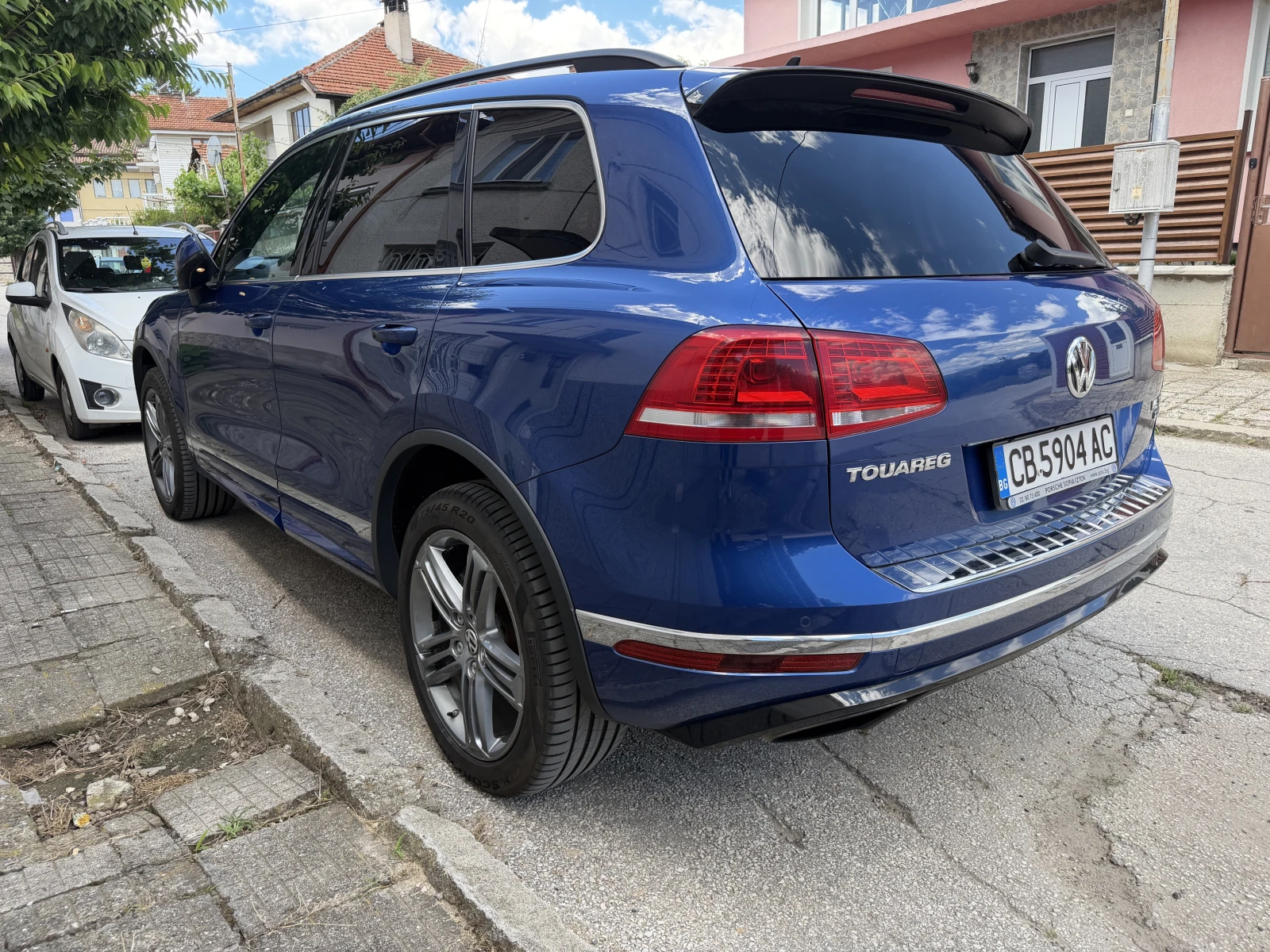 VW Touareg R-line, снимка 2 - Автомобили и джипове - 54905519