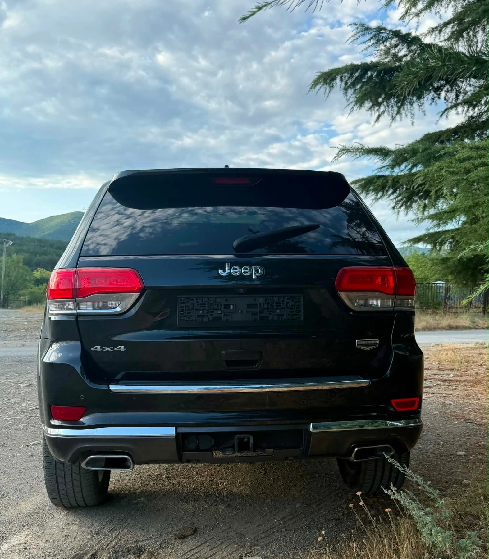 Jeep Grand cherokee Summit 4x4 5.7 hemi perfect , снимка 8 - Автомобили и джипове - 55470161