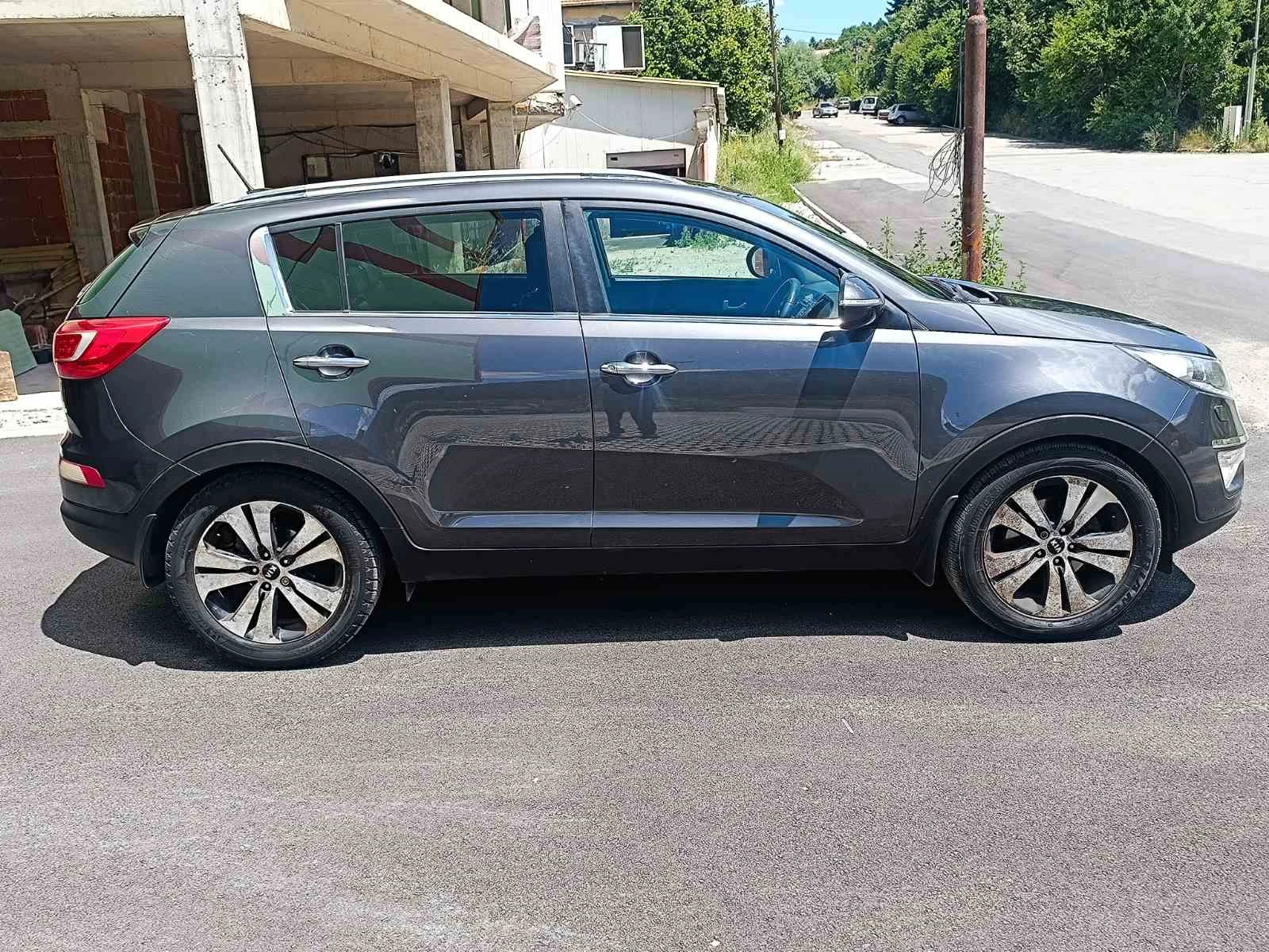 Kia Sportage 1.7 navi, снимка 7 - Автомобили и джипове - 55554764
