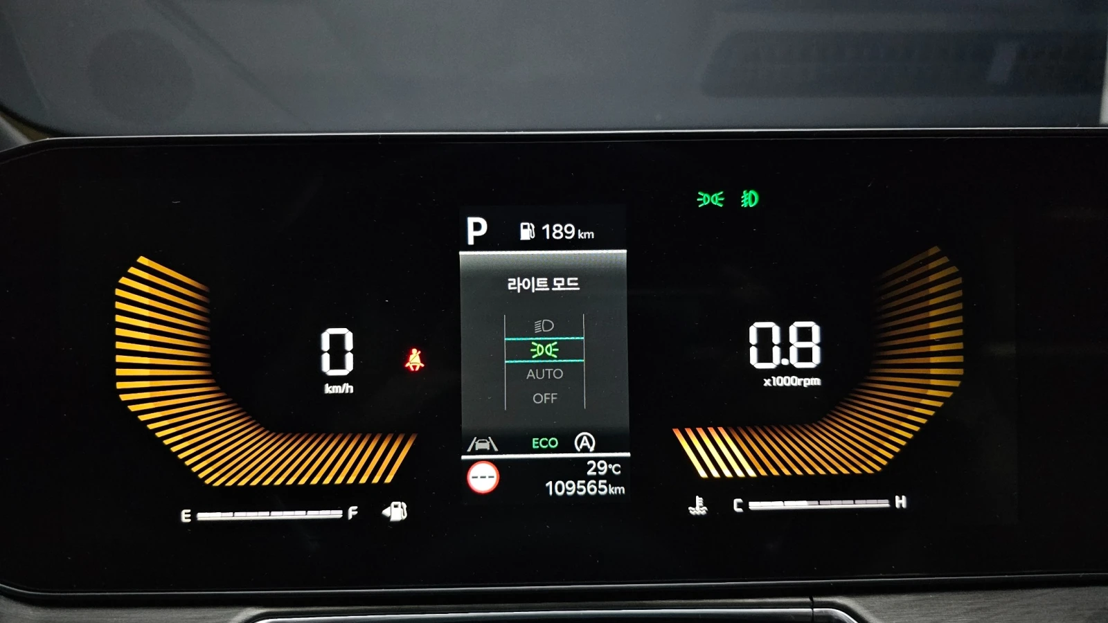 Kia Sorento Prestige, снимка 6 - Автомобили и джипове - 56003965