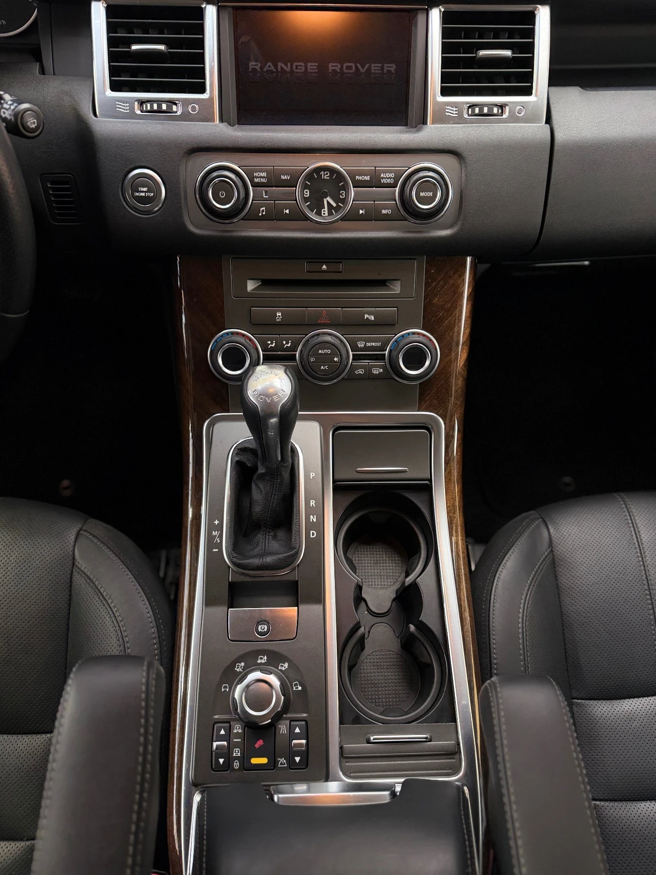 Land Rover Range Rover Sport, снимка 10 - Автомобили и джипове - 56242508