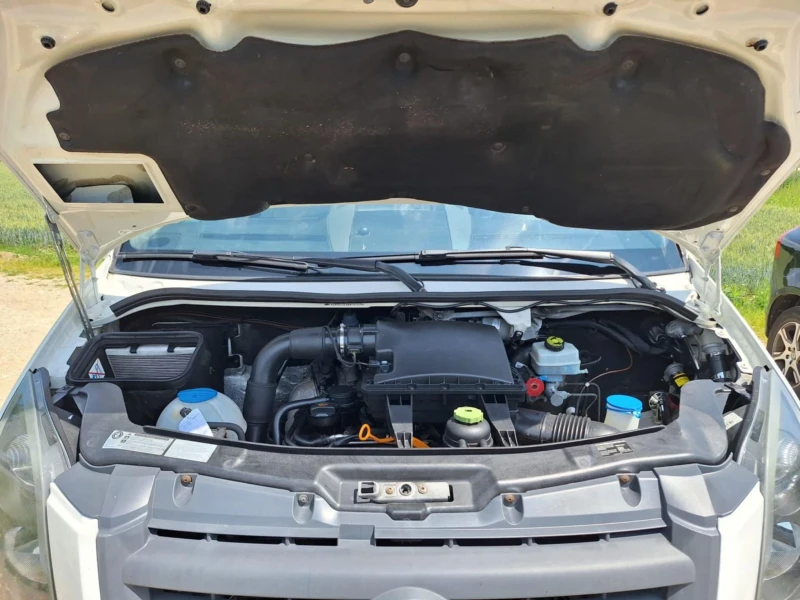 VW Crafter, снимка 15 - Бусове и автобуси - 52110986