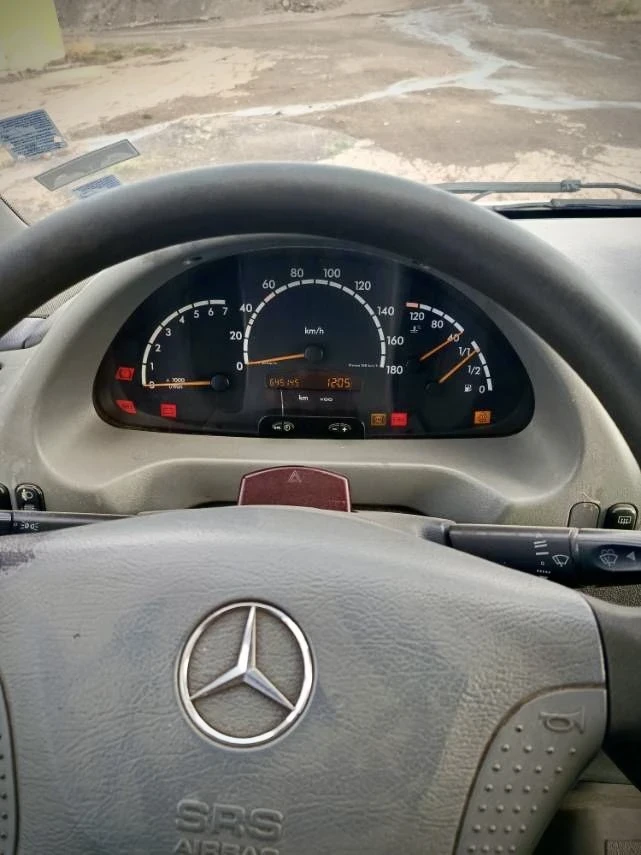 Mercedes-Benz Sprinter 211 8+ 1 / Климатик - изображение 7