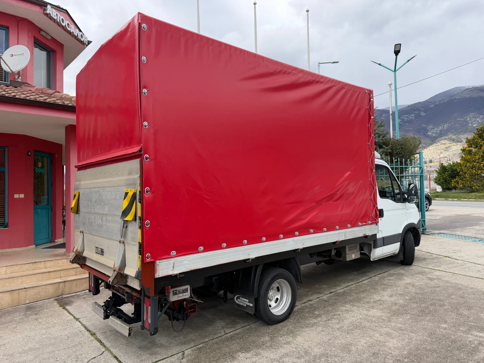 Iveco Daily 3.0HPI* 35C21* Euro5b* Климатик* Падащ борд, снимка 12 - Бусове и автобуси - 54079058