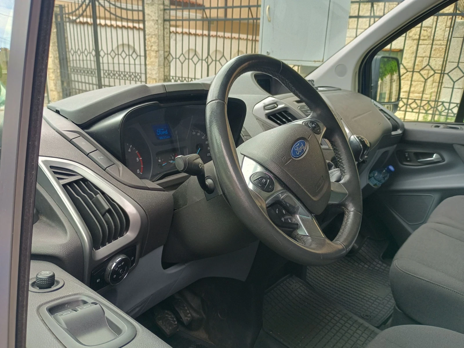Ford Transit Custom 8+ 1, снимка 7 - Бусове и автобуси - 55176201