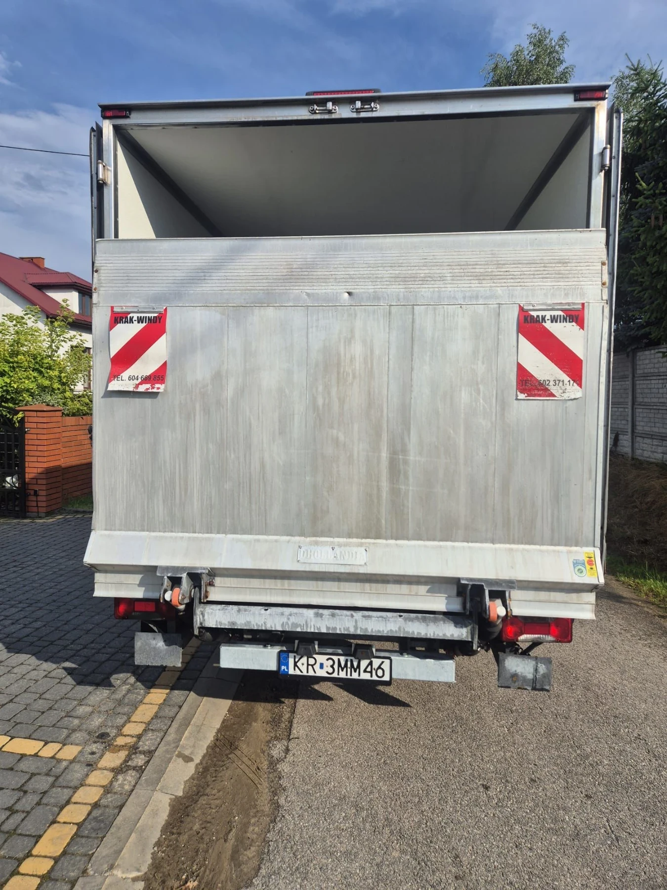 Iveco Daily 3.0 , 150 к.с. падащ борд, хладилен , двойна гума, снимка 11 - Бусове и автобуси - 55641781