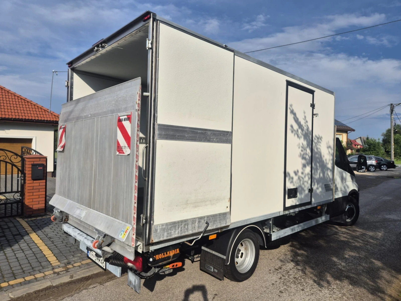 Iveco Daily 3.0 , 150 к.с. падащ борд, хладилен , двойна гума, снимка 8 - Бусове и автобуси - 55641781