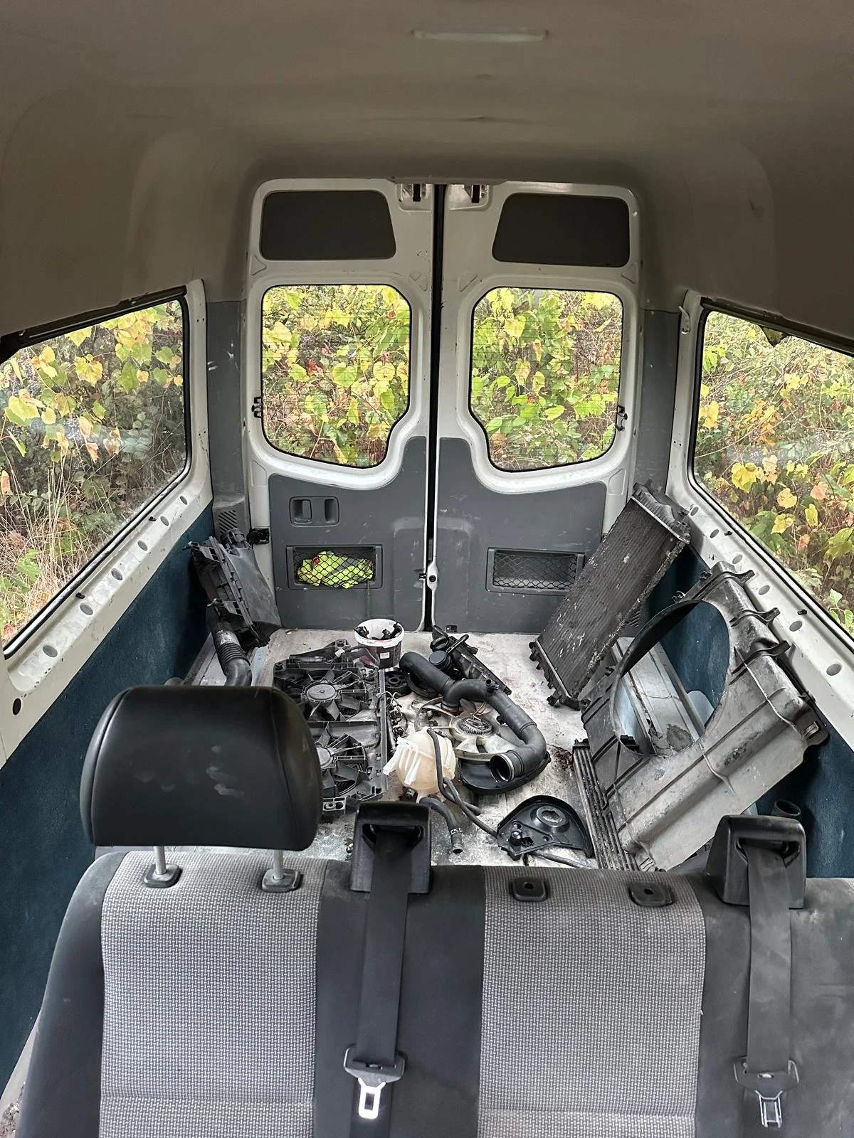 VW Crafter 2.5Tdi, снимка 9 - Бусове и автобуси - 56572957