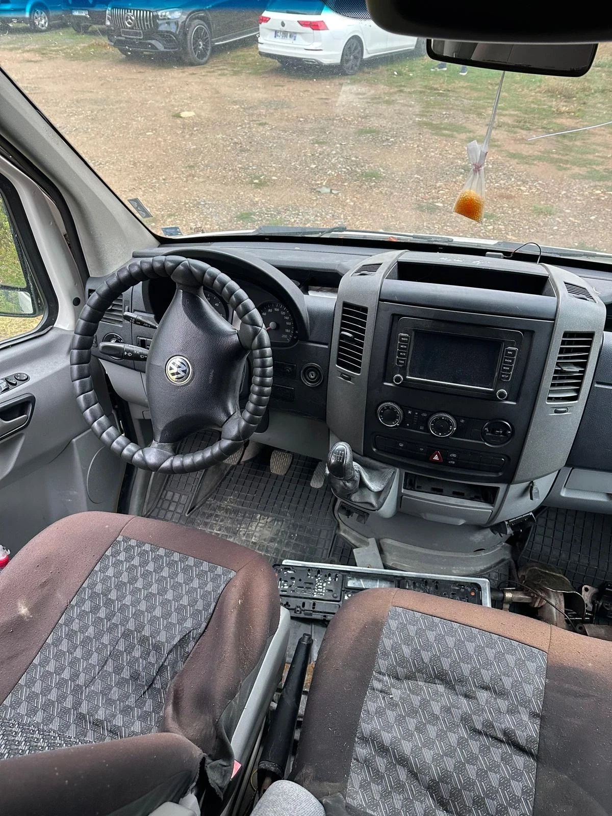 VW Crafter 2.5Tdi, снимка 7 - Бусове и автобуси - 56572957