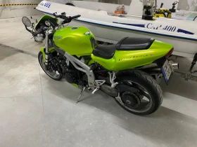 ����� �� �������� �� Triumph Speed Triple 955i