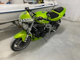 ����� �� �������� �� Triumph Speed Triple 955i
