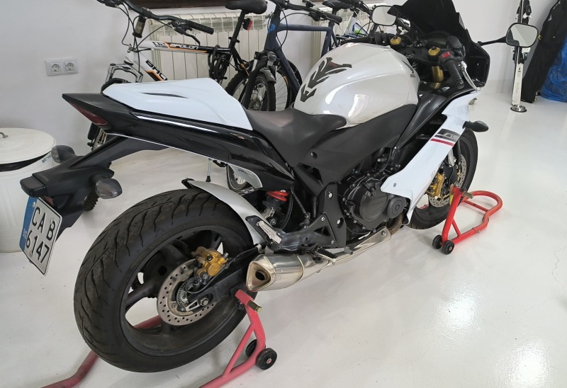 Honda Cbr 600FA, снимка 2 - Мотоциклети и мототехника - 44615651