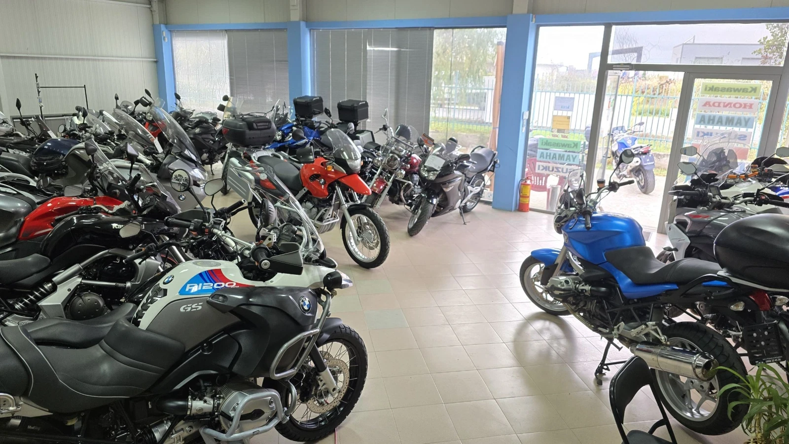 Suzuki Boulevard C90 2019   | Mobile.bg   12