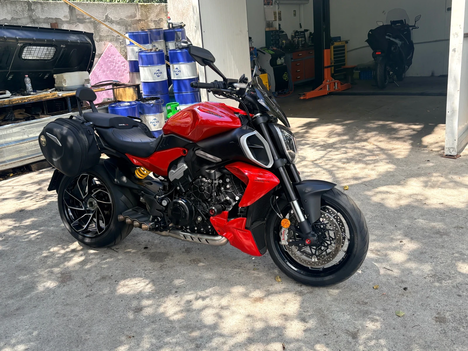 Ducati Diavel Ducati Diavel V4